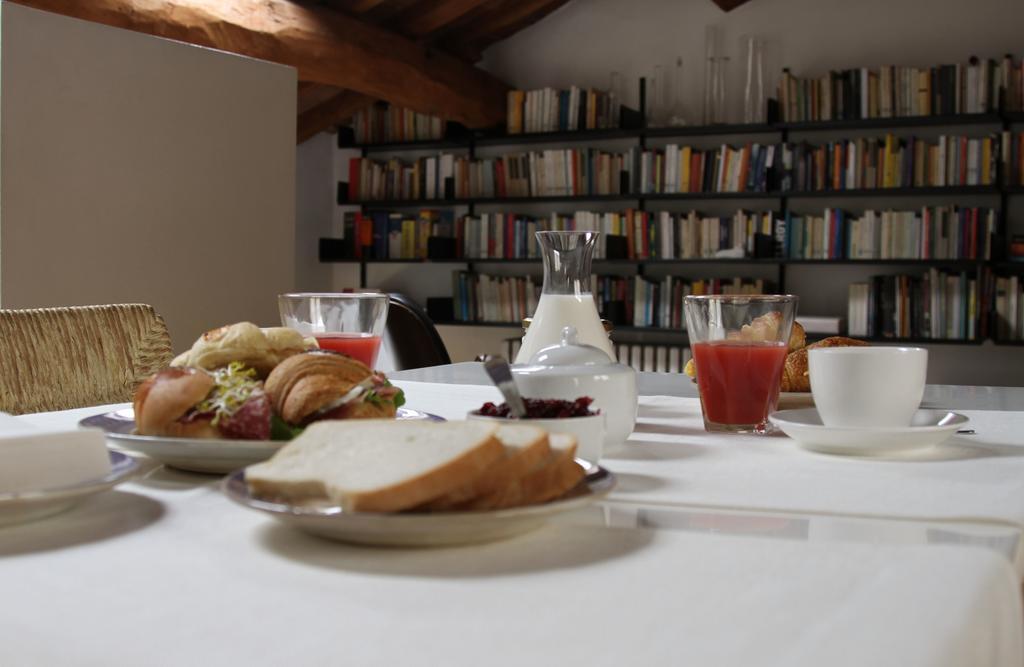 Stella21 Bedandbreakfast Modena Dış mekan fotoğraf